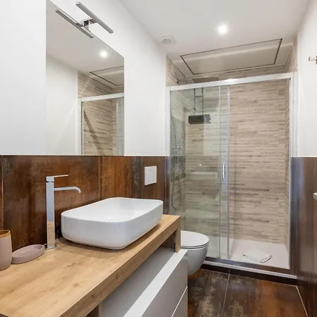 Quattro Fontane 2p - B&d Appartement
